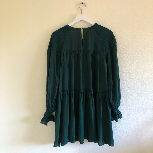 NWT Moon River Shopbop Smocked Long Sleeve TierMini Dress Emerald Green Medium - Picture 2 of 7